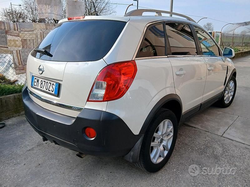 Usata Opel Antara 163 CV (119 kW) 2012 Bianco SUV