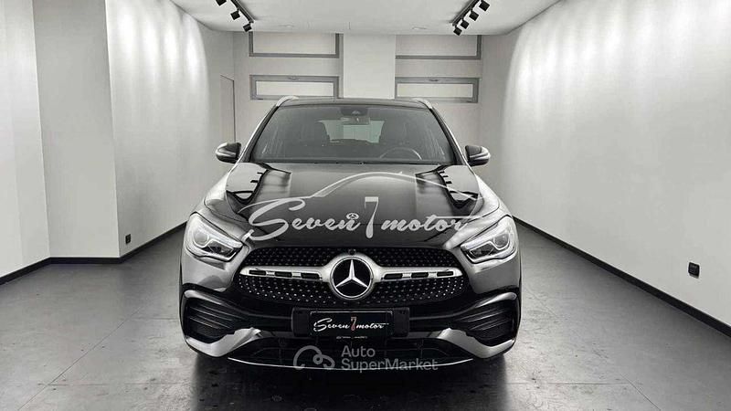 Usata Mercedes GLA180 Premium 150 CV (110 kW) 2022 Nero SUV