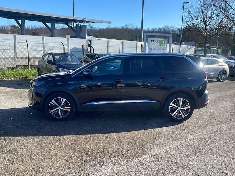 Occasion Peugeot 5008 Allure 131 ch (96 kW) 2023 Noir SUV