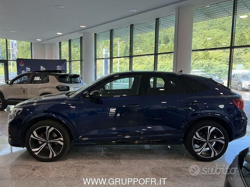 Usata Audi Q3 Comfort 150 CV (110 kW) 2024 Blu SUV