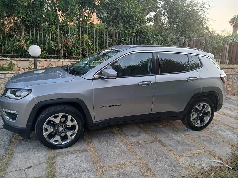 Grigio Usata 2021 Jeep Compass Limited SUV | 18.000 € (Super prezzo) - Immagine 1/4
