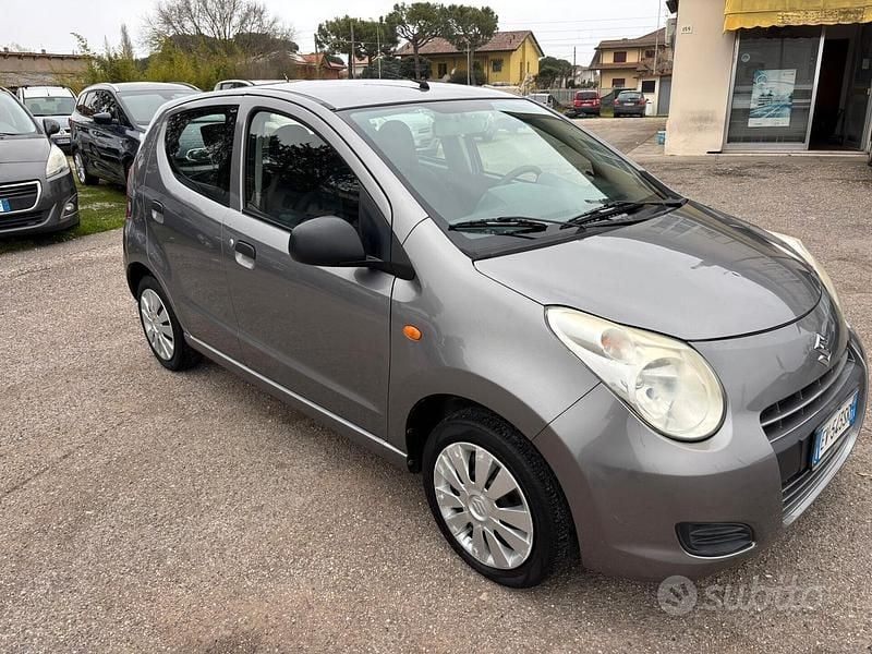 Usata Suzuki Alto GL 67 CV (49 kW) 2014 Grigio Utilitaria