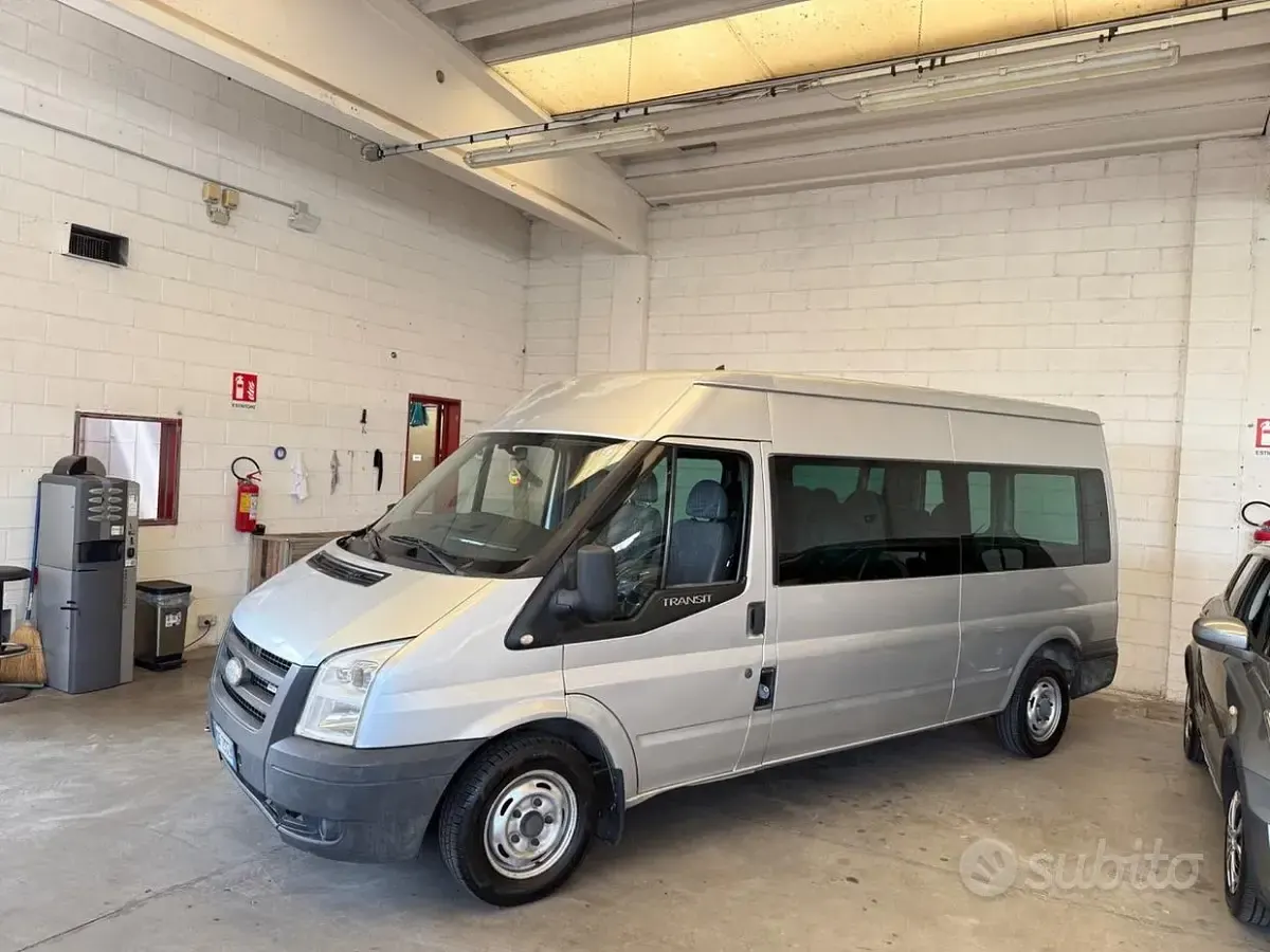 Usata Ford Transit 86 CV (63 kW) 2007 Berlina