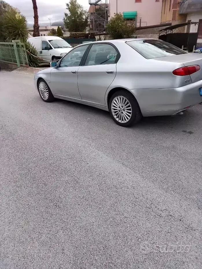 Usata Alfa Romeo 166 185 CV (136 kW) 2006 Grigio Berlina