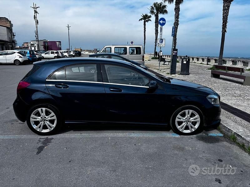 Usata Mercedes A180 2018 Blu Berlina