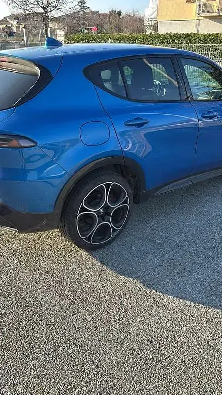 Usata Alfa Romeo Tonale Edizione Speciale 160 CV (117 kW) 2023 Blu/azzurro SUV