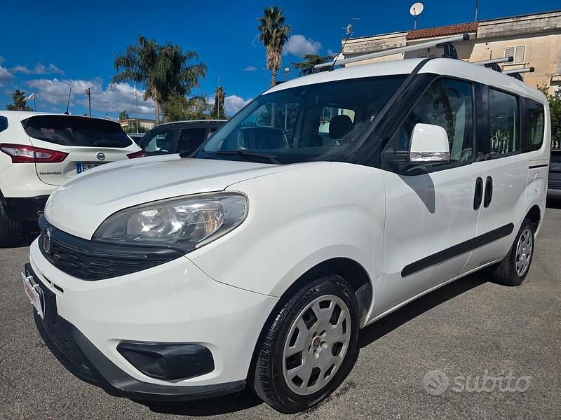 Usata Fiat Doblò 95 CV (69 kW) 2015 Bianco Monovolume