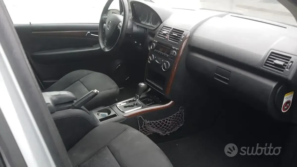 Usata Mercedes A180 Elegance 109 CV (80 kW) 2005 Grigio Berlina