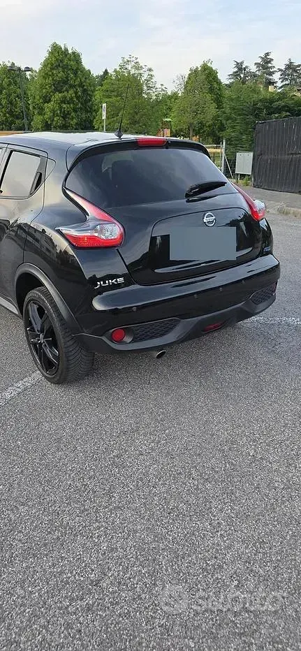 Usata Nissan Juke 110 CV (80 kW) 2015 Nero SUV