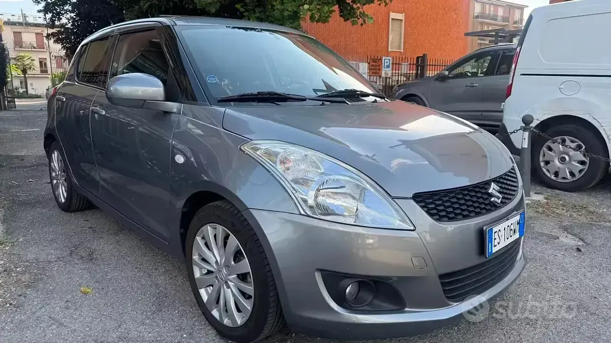 Usata Suzuki Swift 94 CV (69 kW) 2013 Grigio Utilitaria