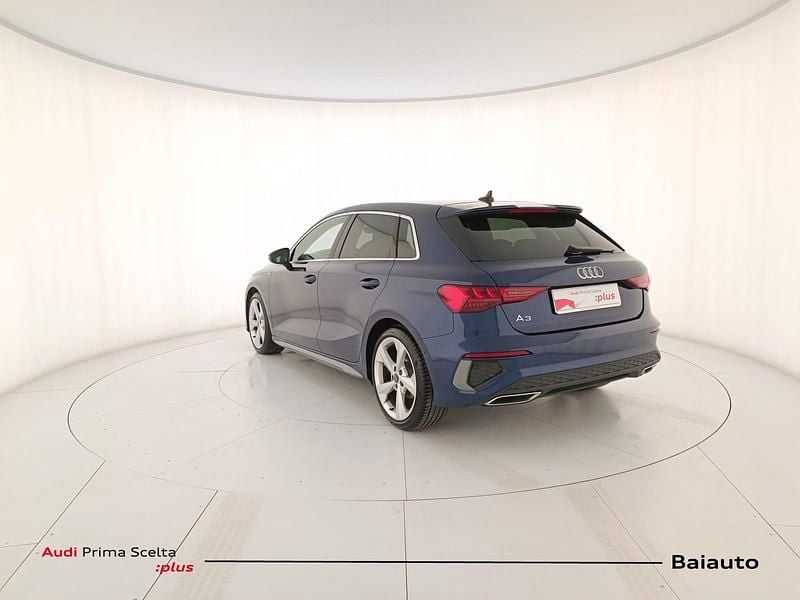 Usata Audi A3 S-Line 150 CV (110 kW) 2024 Blu Berlina