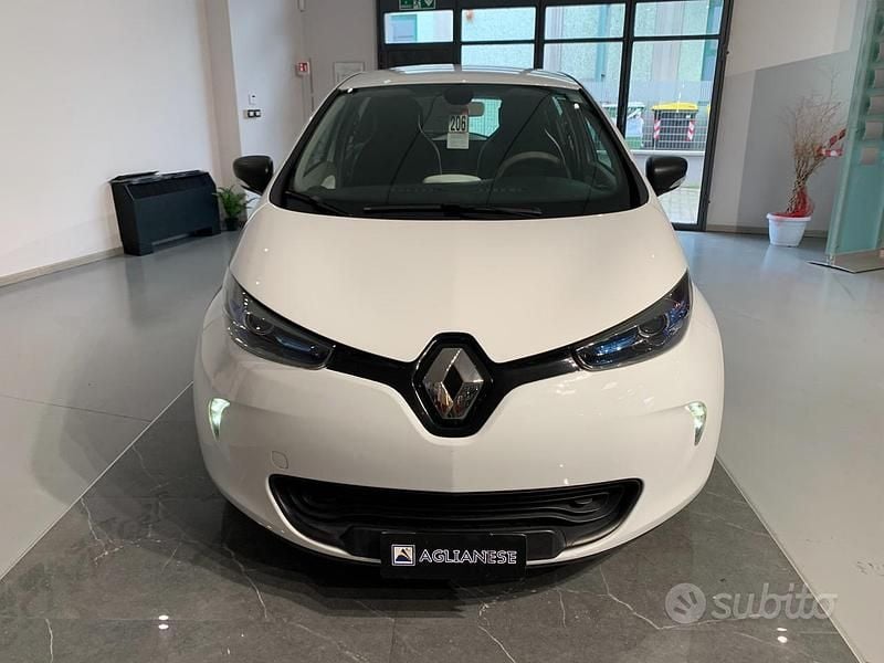 Usata Renault Zoe Life 67 kW (92 CV) 2018 Bianco Utilitaria