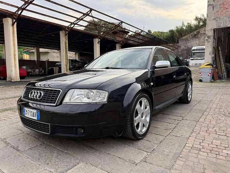 Blu Usata 2004 Audi S6 Tre volumi | 15.000 € (Buon prezzo) - Immagine 1/4