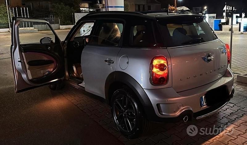 Usata Mini Countryman 143 CV (105 kW) 2015 Grigio SUV