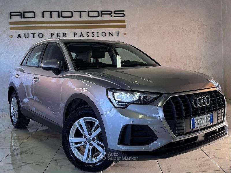 Grigio Usata 2019 Audi Q3 SUV | 16.500 € (Buon prezzo) - Immagine 1/4