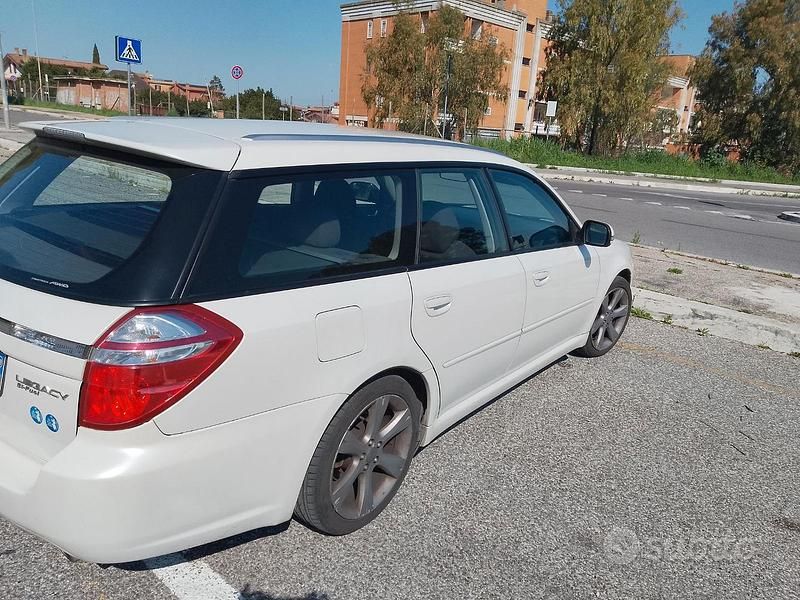 Usata Subaru Legacy 2009 Station wagon