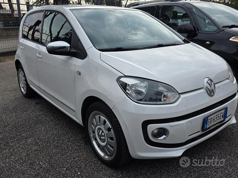 Bianco Usata 2013 VW up! Move Due volumi | 4999 € (Buon prezzo) - Immagine 1/4