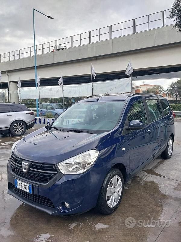 Usata Dacia Lodgy 101 CV (74 kW) 2017 Blu Monovolume