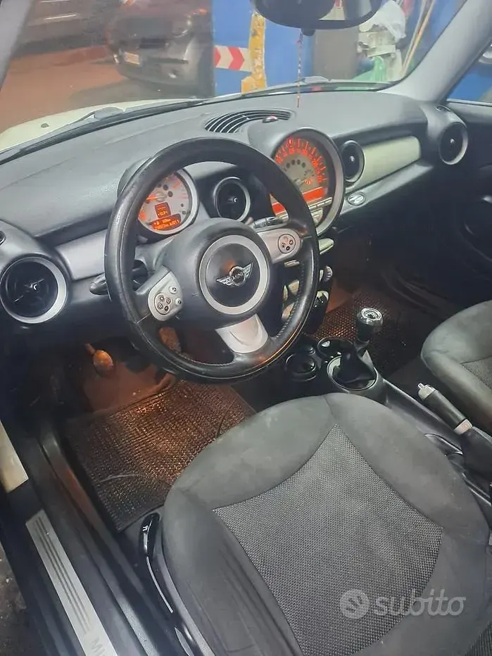 Usata Mini Cooper D 110 CV (80 kW) 2007 Utilitaria