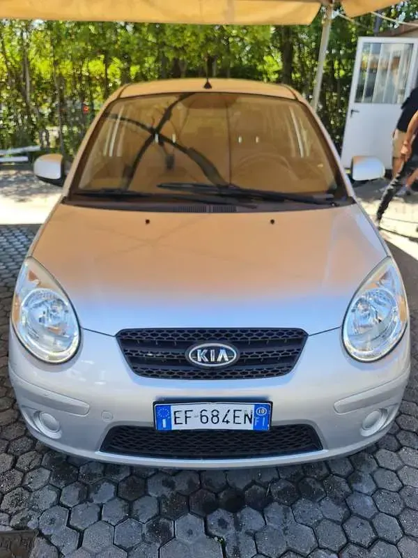 Usata Kia Picanto 63 CV (46 kW) 2010 Utilitaria
