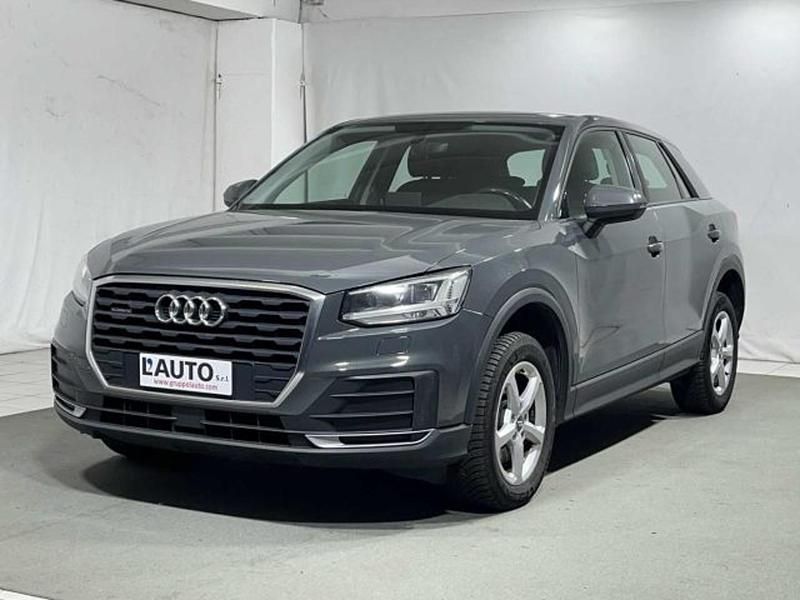 Usata Audi Q2 Business 150 CV (110 kW) 2017 Grigio SUV