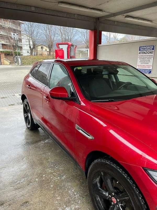 Usata Jaguar F-Pace 179 CV (131 kW) 2017 Rosso SUV
