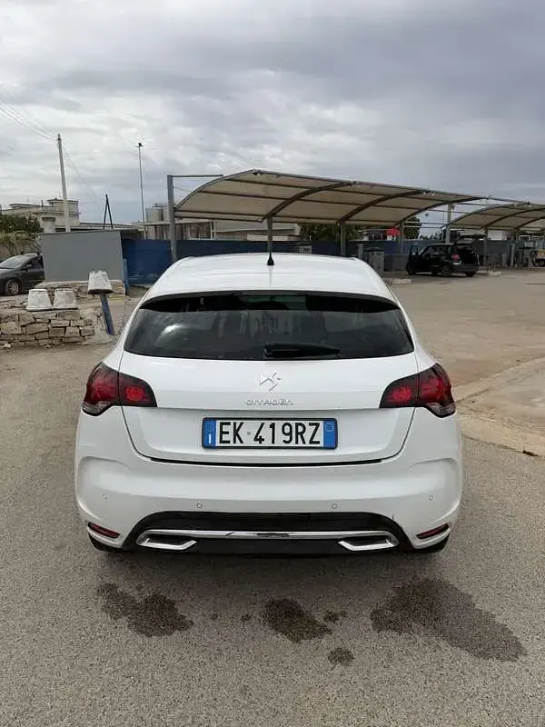 Usata Citroën DS4 Chic 111 CV (81 kW) 2012 Utilitaria