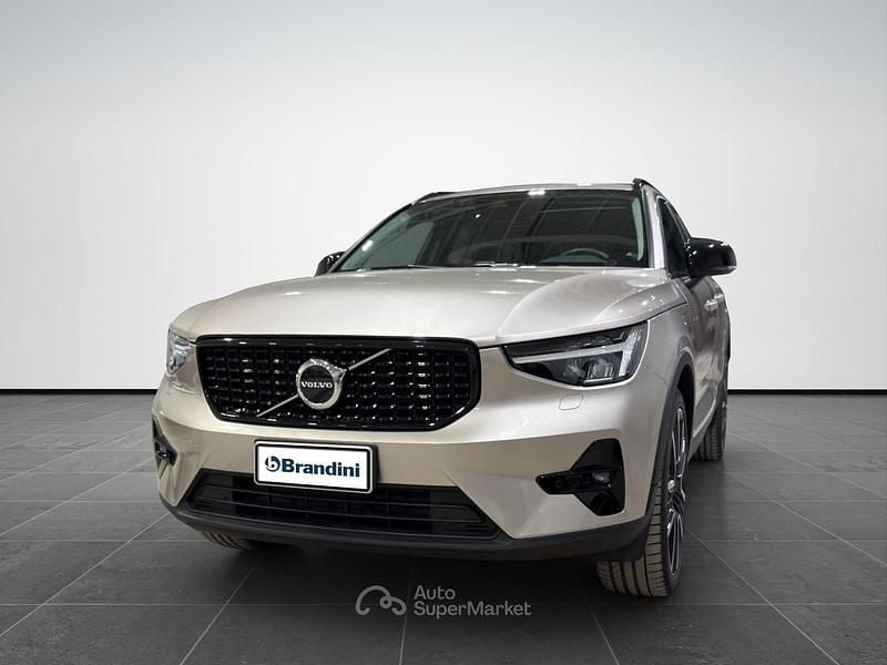 Usata Volvo XC40 Ultimate 179 CV (131 kW) 2022 Grigio SUV