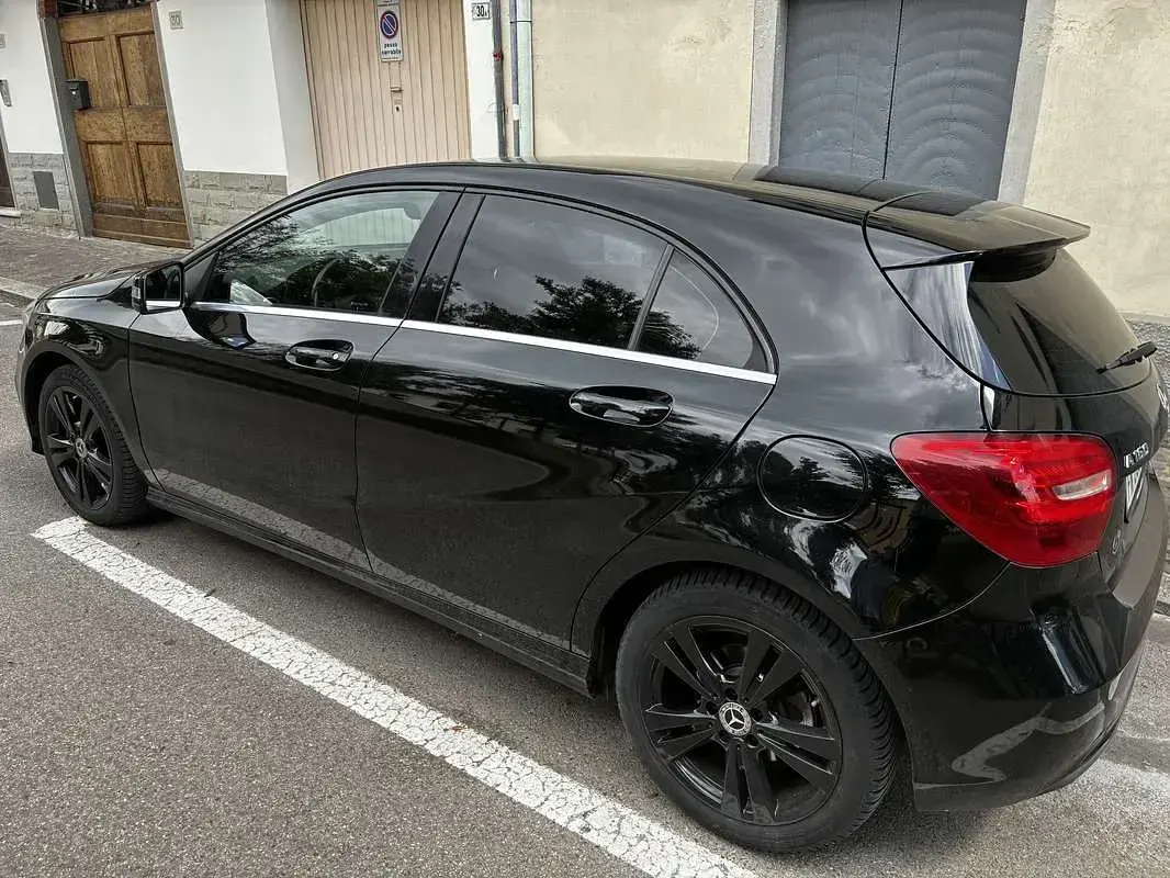 Occasion Mercedes A160 Business 102 ch (75 kW) 2018 Berline