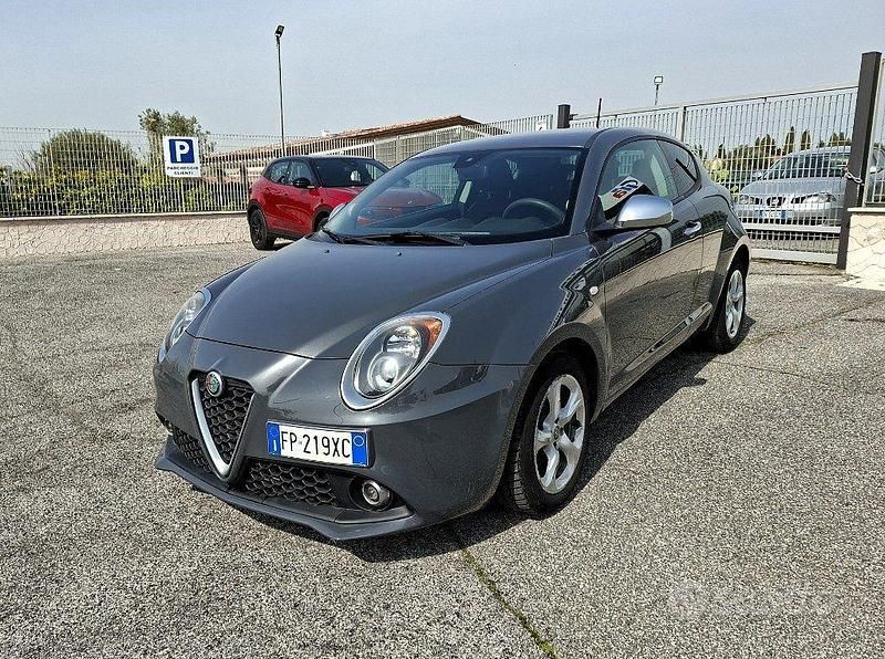 Usata Alfa Romeo MiTo Super 95 CV (69 kW) 2018 Grigio Utilitaria