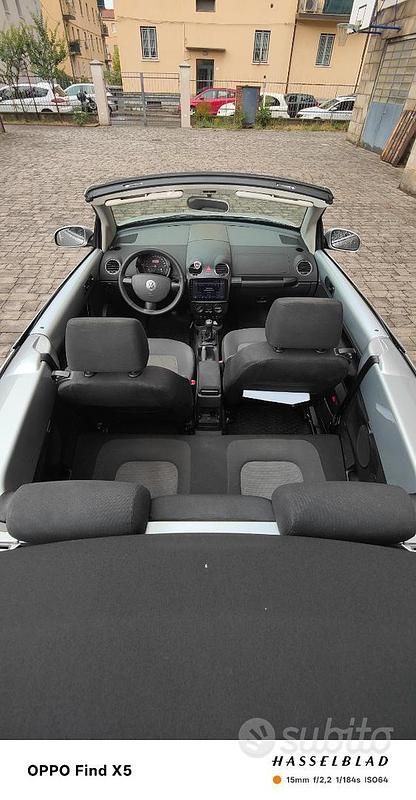 Usata VW New Beetle 105 CV (77 kW) 2006 Grigio Utilitaria
