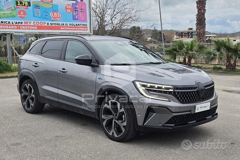 Usata Renault Austral Techno Esprit Alpine 160 CV (117 kW) 2024 Grigio SUV