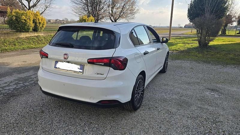 Usata Fiat Tipo 101 CV (74 kW) 2021 Station wagon