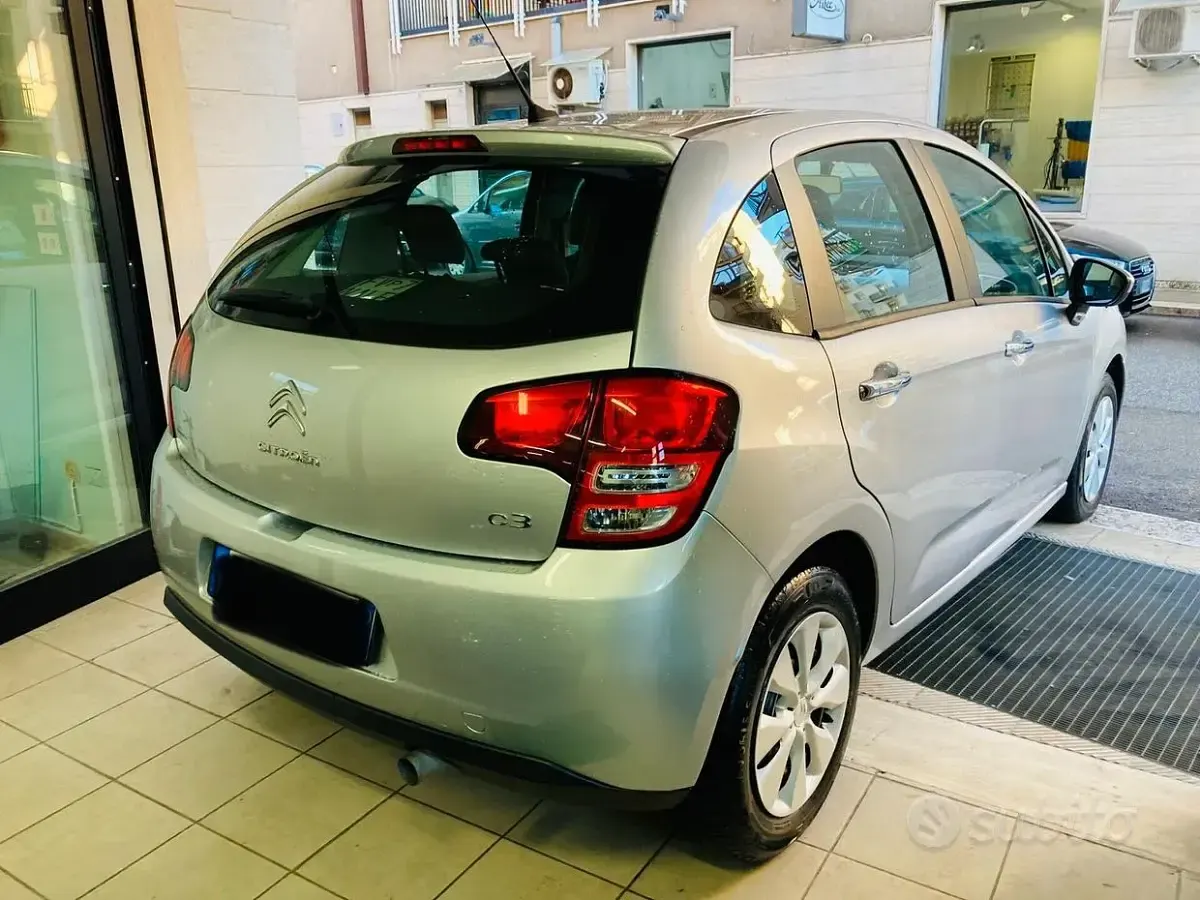 Usata Citroën C3 Attraction 68 CV (50 kW) 2011 Grigio Berlina