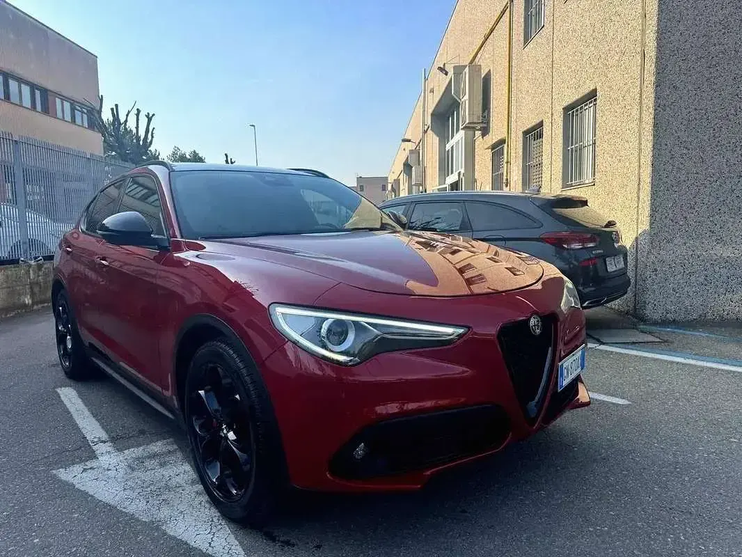 Usata Alfa Romeo Stelvio Super 190 CV (139 kW) 2019 Rosso SUV