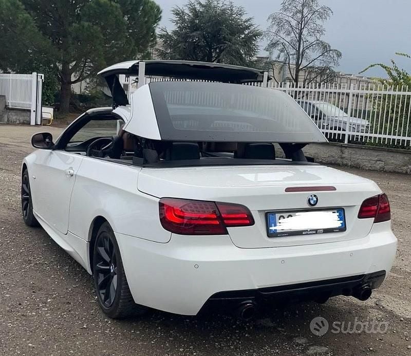 Usata BMW 320 Cabriolet Sport Line 184 CV (135 kW) 2012 Bianco Cabrio