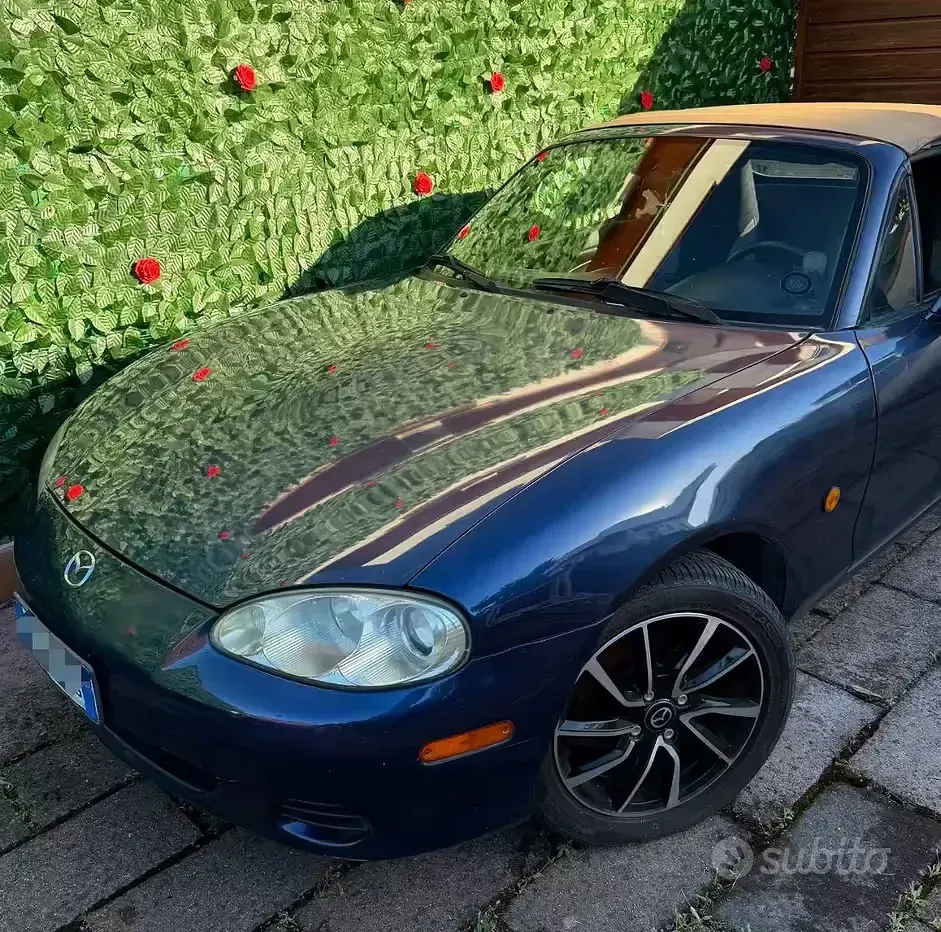 Usata Mazda MX5 110 CV (80 kW) 2002 Blu Cabrio