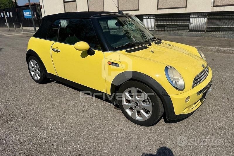 Usata Mini Cooper Cabriolet 116 CV (85 kW) 2005 Giallo Cabrio