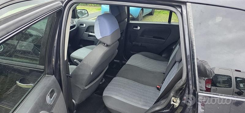 Usata Ford Fusion 2010 Nero Utilitaria