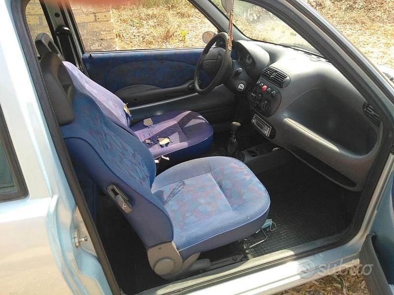Usata Fiat 600 54 CV (39 kW) 2000 Berlina