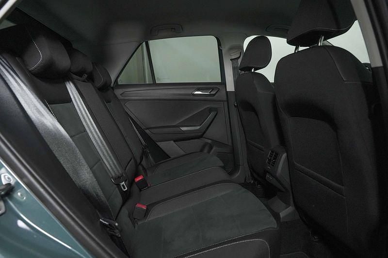 Usata VW T-Roc Style 110 CV (80 kW) 2023 Verde SUV