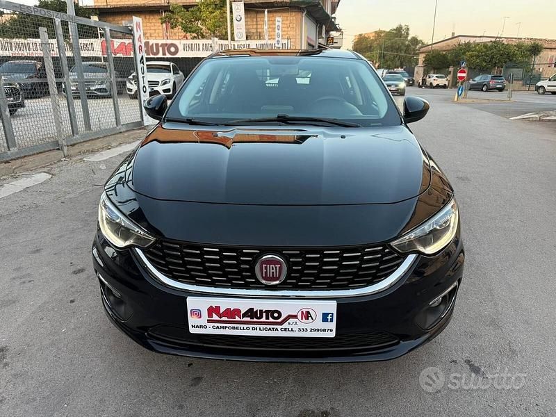 Usata Fiat Tipo Lounge 120 CV (88 kW) 2019 Nero Berlina