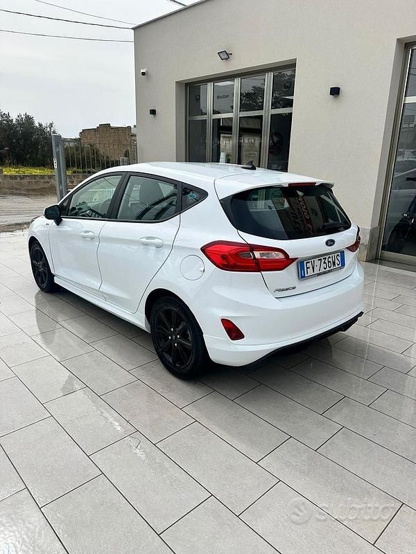 Usata Ford Fiesta ST-Line 86 CV (63 kW) 2019 Bianco Berlina