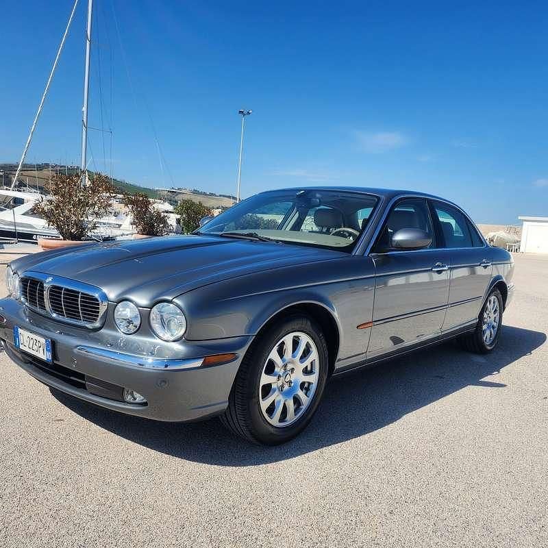 Usata Jaguar XJ8 258 CV (189 kW) 2005 Berlina
