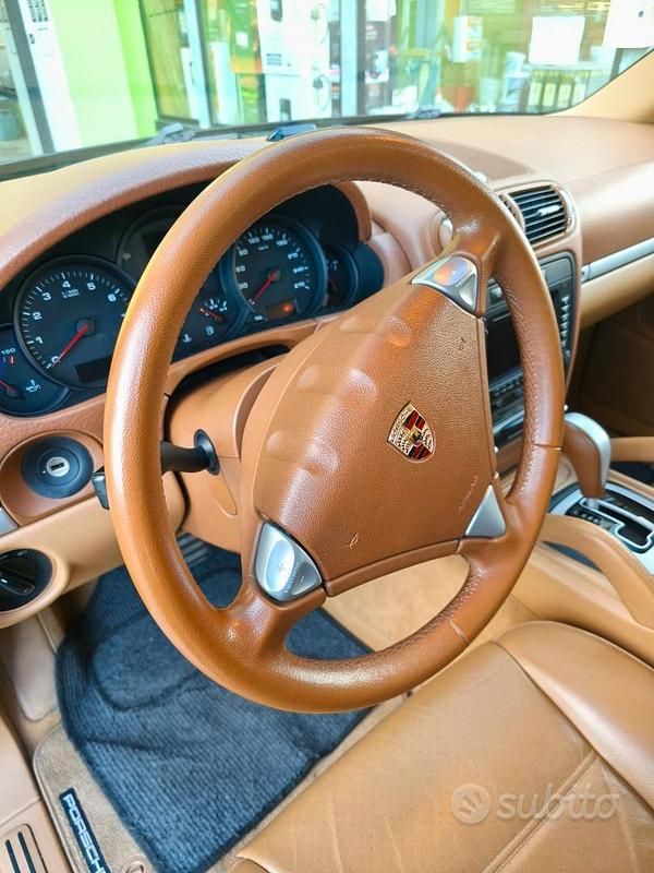 Usata Porsche Cayenne 250 CV (183 kW) 2006 Nero SUV