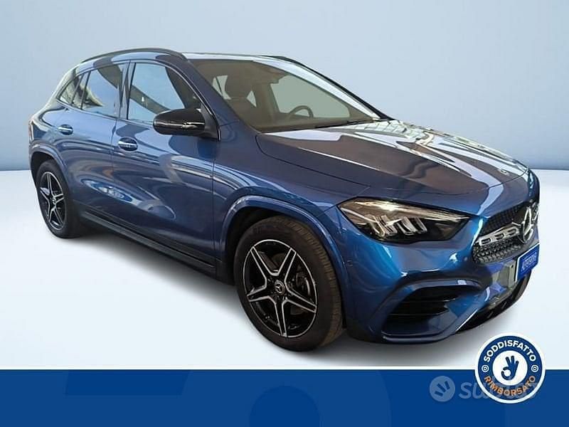 Usata Mercedes GLA180 AMG Line Premium 115 CV (84 kW) 2025 Blu SUV