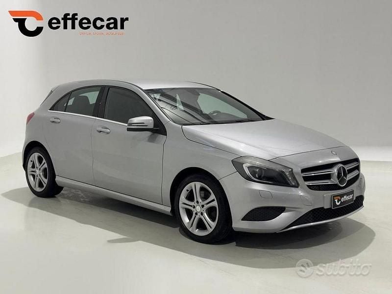 Usata Mercedes A200 Premium 136 CV (100 kW) 2014 Grigio Berlina