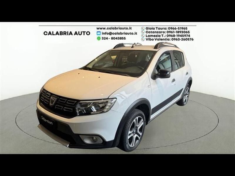 Bianco Usata 2020 Dacia Sandero Anniversary Due volumi | 9950 € (Buon prezzo) - Immagine 1/4