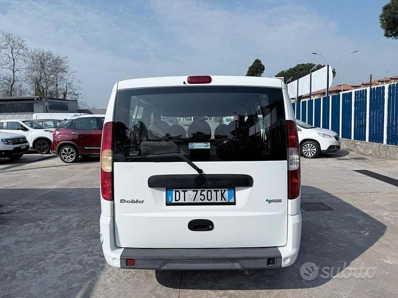 Usata Fiat Doblò Active 103 CV (75 kW) 2009 Bianco Monovolume