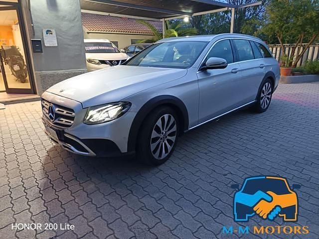 Usata Mercedes E220 All-Terrain Business 194 CV (142 kW) 2018 Nero Station wagon